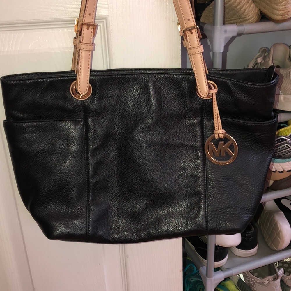 Michael Kors Jet Set Tote